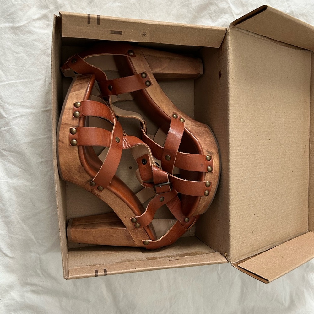 BED|STU Vanessa Brown Strappy Sandals